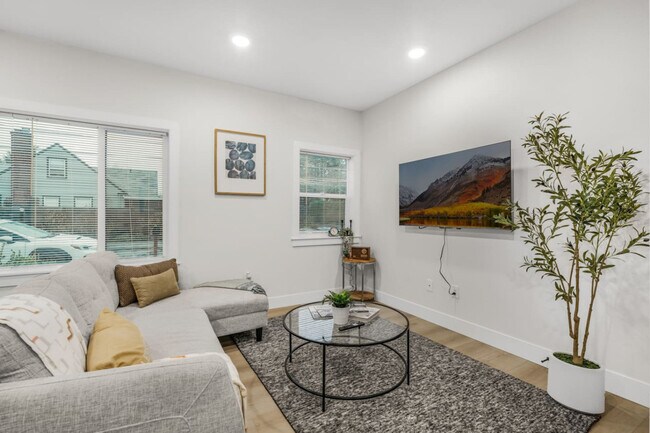 Foto del edificio - 3505 NE Creston Ave