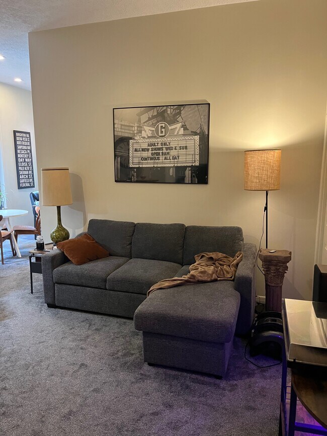 Living Room - 1114 Bidwell St
