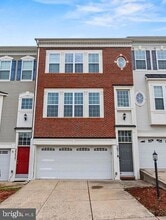 Building Photo - 2651 Glenriver Way