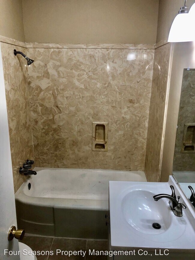 Building Photo - 3 br, 2 bath House - 1707 Stanley Dr