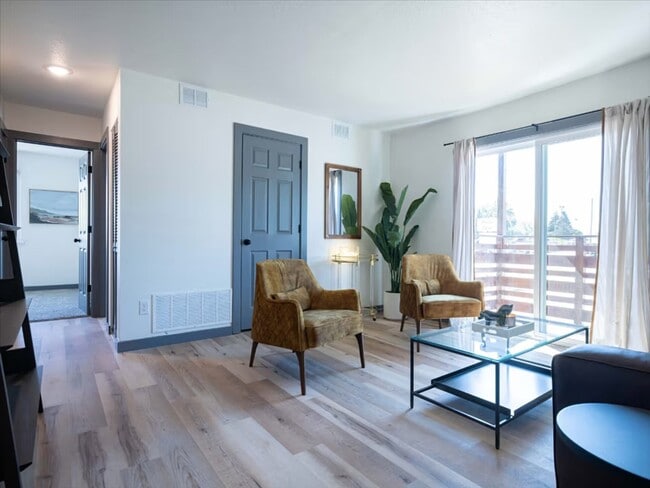 Building Photo - The Hawthorne