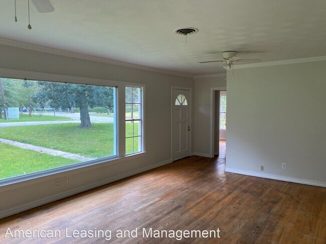 Building Photo - 3 br, 1 bath House - 203 Lee Lane