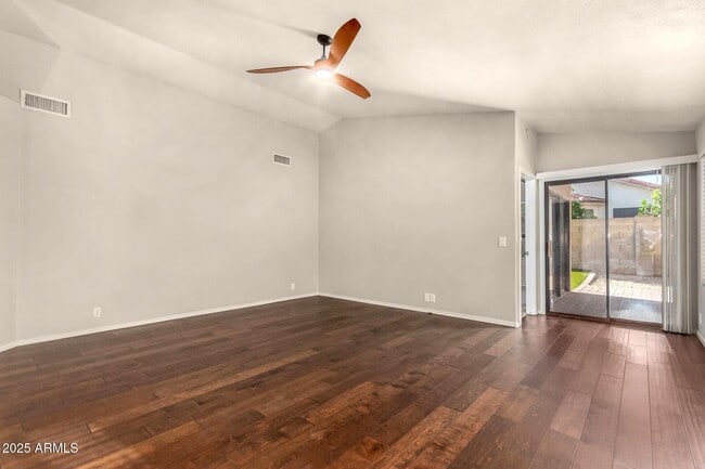 Building Photo - 4534 E Tanglewood Dr