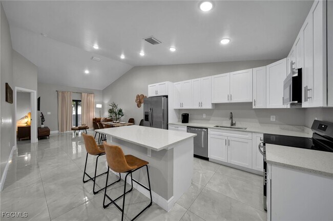Foto del edificio - 5504 Butte St