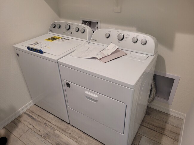 Foto del edificio - 11619 W Parkway Ln