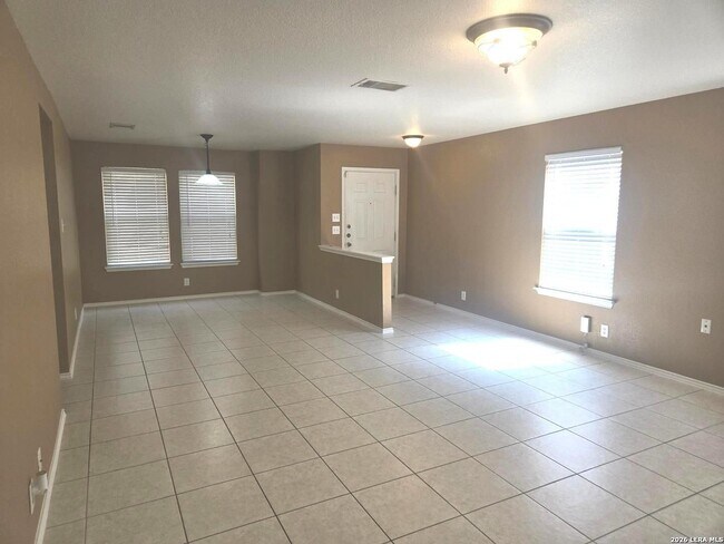 Foto del edificio - 6515 Kestrel Ln