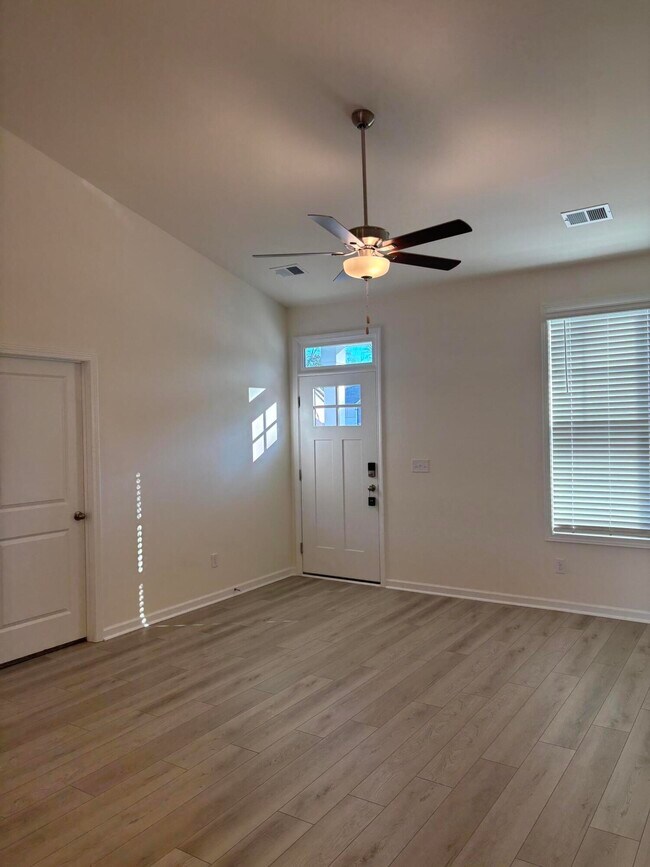 Foto del edificio - 372 Acorn St