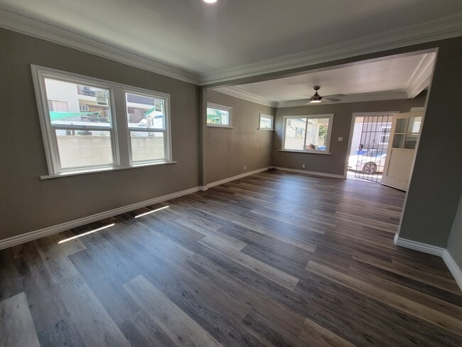Building Photo - 3067 Harrington Ave