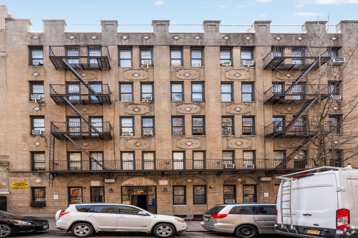 Fotografía del edificio - 650 W 171st St