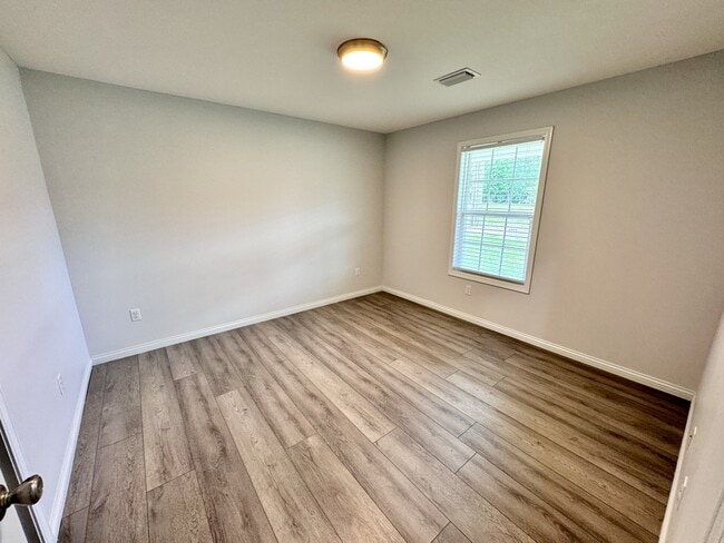 Building Photo - 97 Timothy Dr