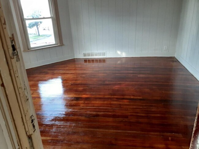 Foto del edificio - 513-513 Wetmore St