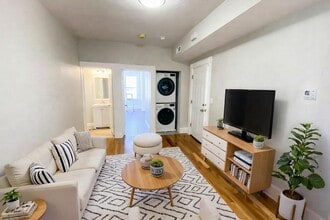 Building Photo - 7 Reedsdale St