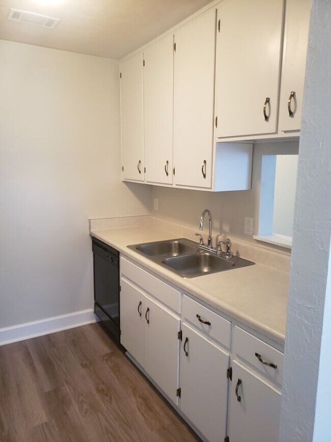Foto del edificio - 1240 Stone Greene St