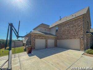 Foto del edificio - 268 Englewood Ln
