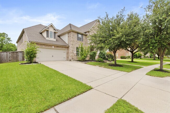 Foto del edificio - 7827 Trinity Hills Ln