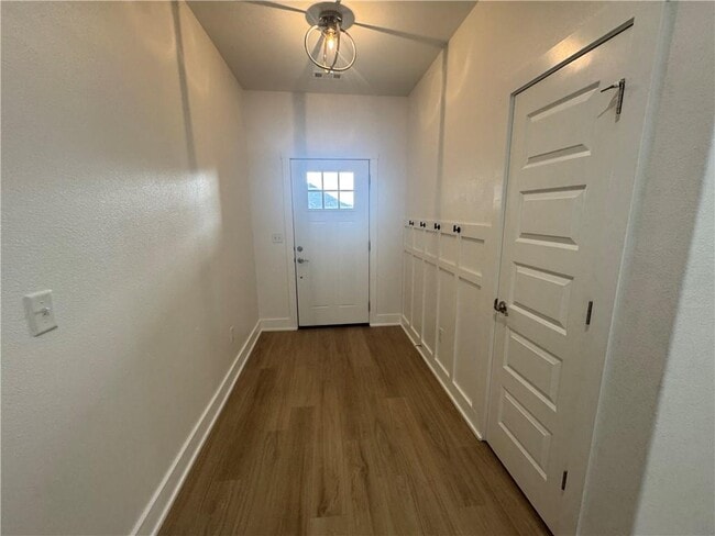 Foto del edificio - 500 Ryder St