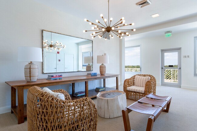 Foto del edificio - 170 N Ocean Blvd