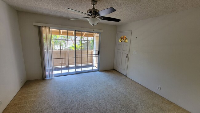 Foto del edificio - Crosspointe 1 Bedroom 1 Bath Partly Furnis...