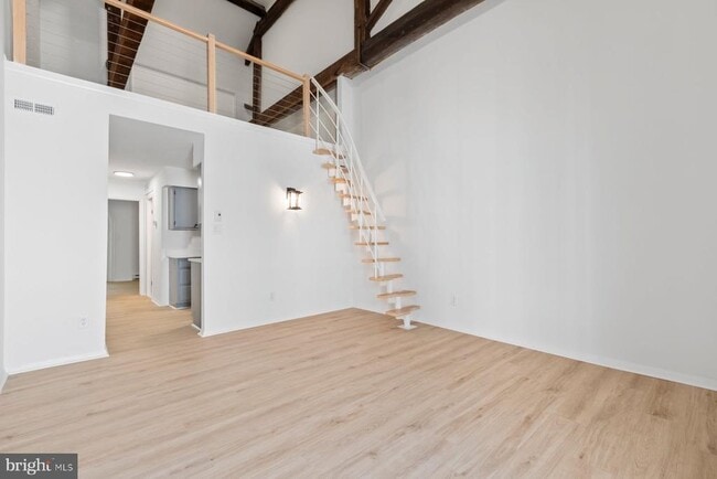 Building Photo - 207 S Patrick St