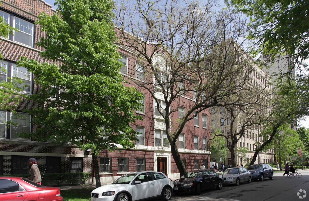 Building Photo - 5343-5345 S Cornell Ave