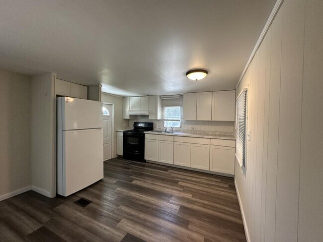 Foto del edificio - 5844 Sunshine Park Dr