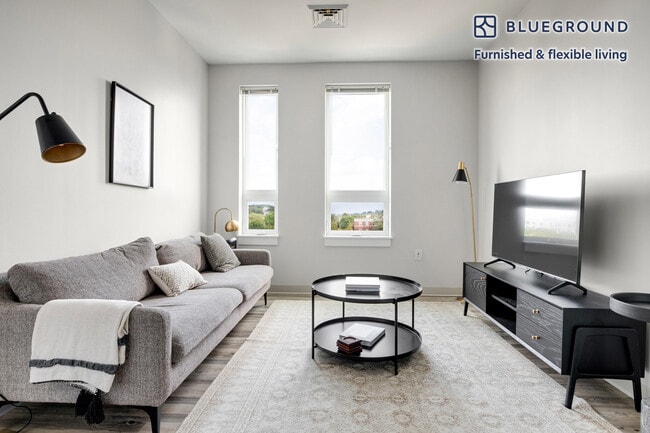 Building Photo - 161 Washington St