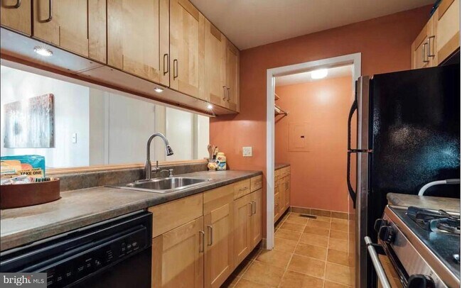 Foto del edificio - 905 Woodhollow Dr