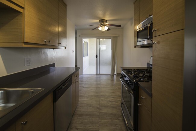 Foto del edificio - 3519 Clarington Ave