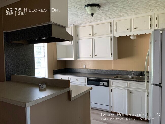 Foto del edificio - 2936 Hillcrest Dr.