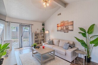 Building Photo - 4606 Fitzwater Dr