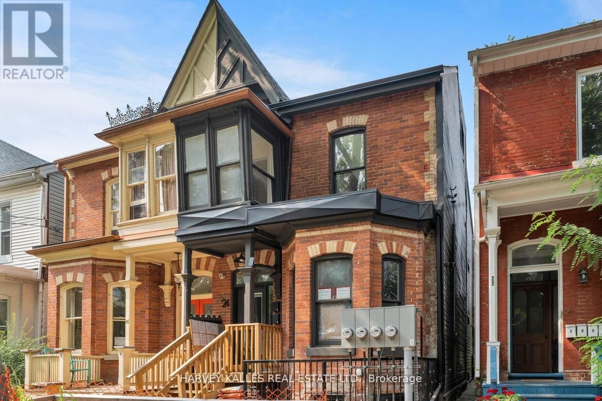 Primary Photo - 24 Sullivan St