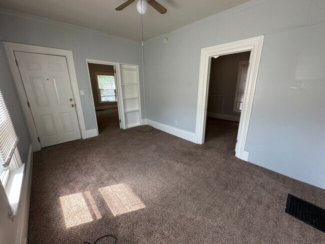 Foto del edificio - 451 4th St NW