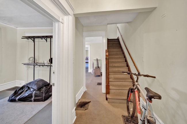 Building Photo - 909 Gaffield Pl