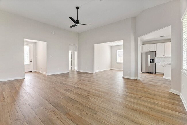 Building Photo - 10518 Sutter Crk Dr