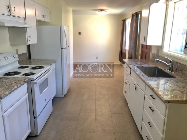 Foto del edificio - 3590 Hilyard St
