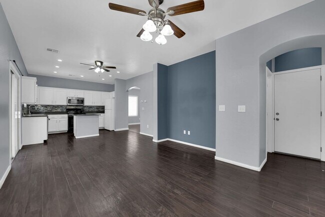 Building Photo - 7861 Juniper Forest St