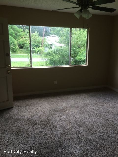 Foto del edificio - 3 br, 1 bath House - 5114 Ellison St.