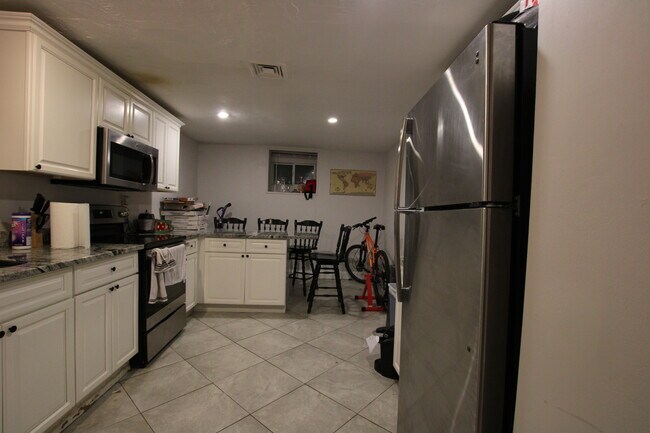 Foto del edificio - 58 Dudley St