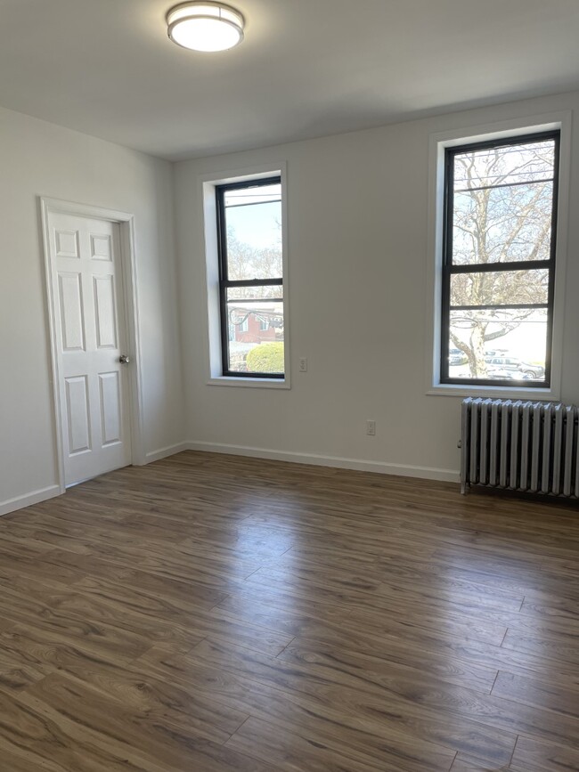 Foto del edificio - 2274 Flatbush Ave