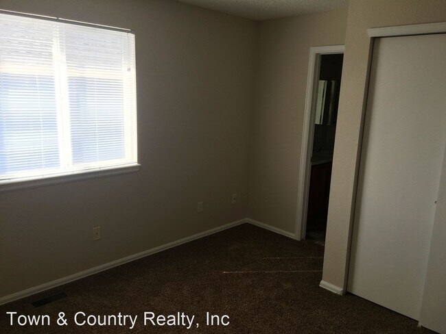 Building Photo - 3 br, 2.5 bath House - 9146 Granger Lane