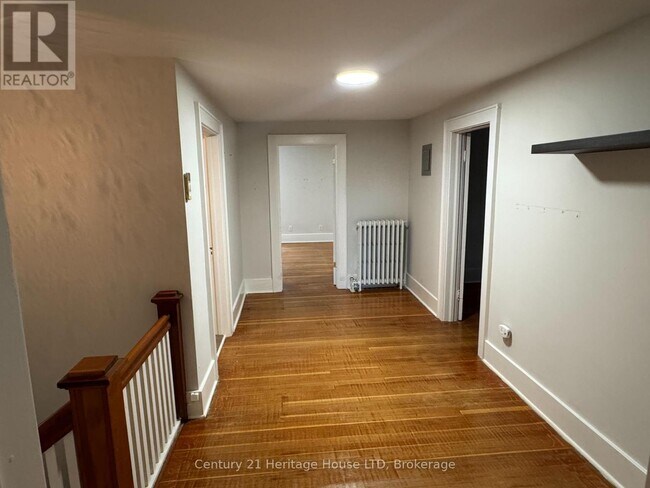 Photo du bâtiment - 3445 Garrison Rd