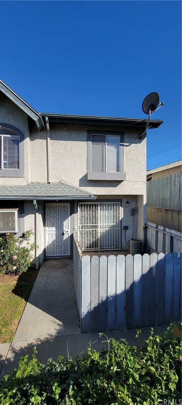 Building Photo - 8150 Loren Ln