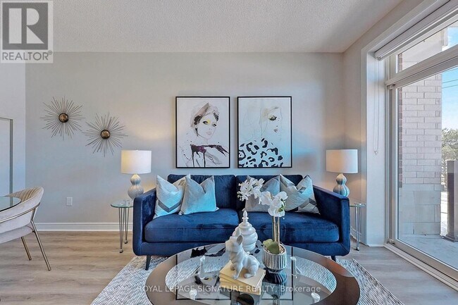 Photo du bâtiment - 7325-7325 Markham Rd