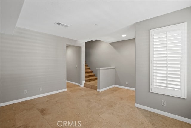 Building Photo - 832 Silk Tree