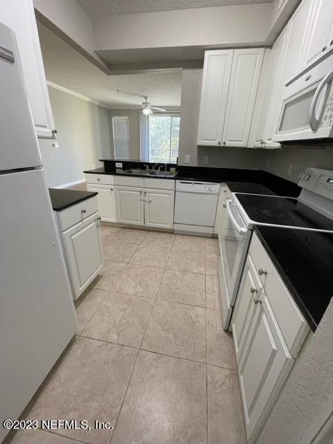 Foto del edificio - 8539 Gate Pkwy W