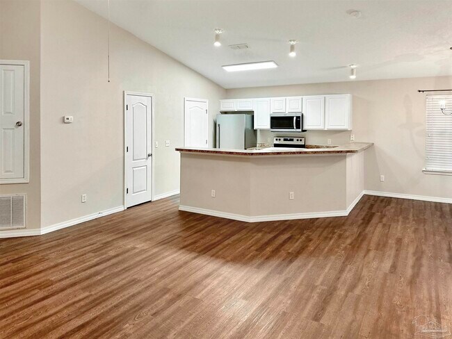 Foto del edificio - 217 Cohasset Ct