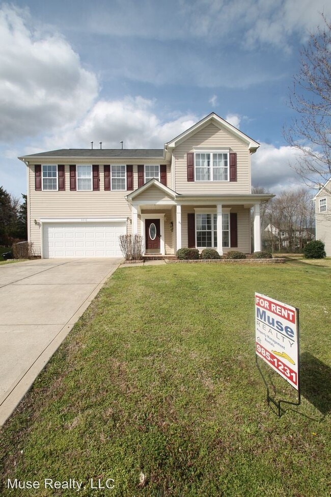 Building Photo - 4 br, 2.5 bath House - 1111 Ross Brook Trace