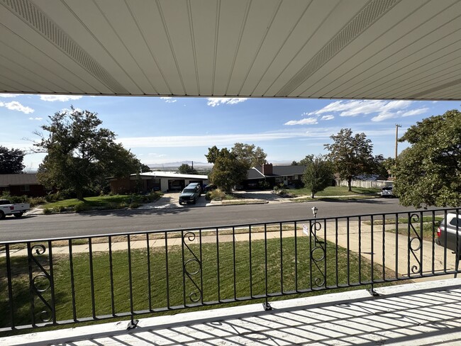 Building Photo - 1833 S Jeri Dr