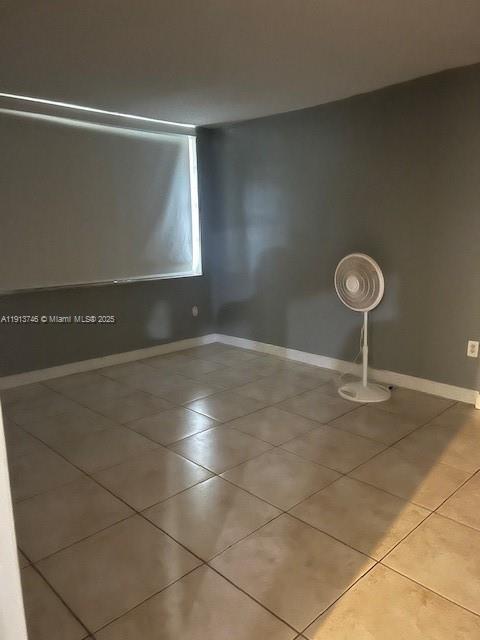 Foto del edificio - 2175 NE 170th St