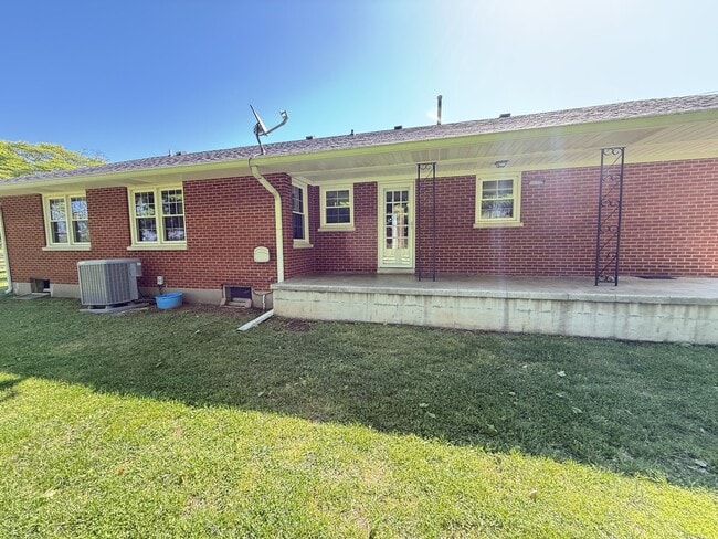 Foto del edificio - 6583 New Jackson Hwy